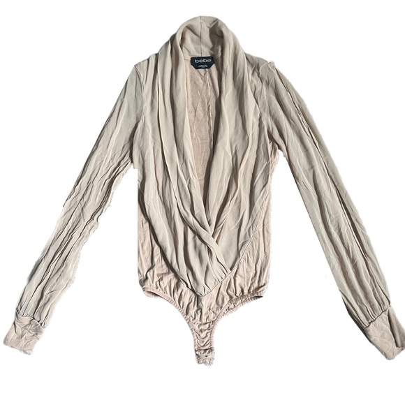 BEBE TAN LONG SLEEVE PLUNGING V NECK CUTOUT BODYSUIT BLOUSE SIZE XS - Picture 1 of 8